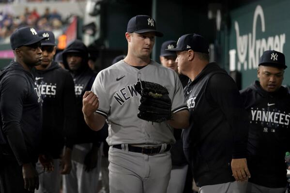 Yankees black uniform top